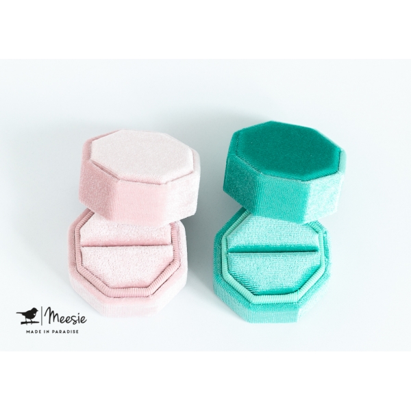 Display: ring Velvet Single box Display: ring Velvet Single box